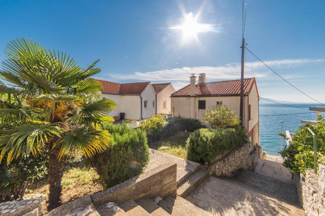 Apartments By The Sea Brist, Makarska - 11078 外观 照片