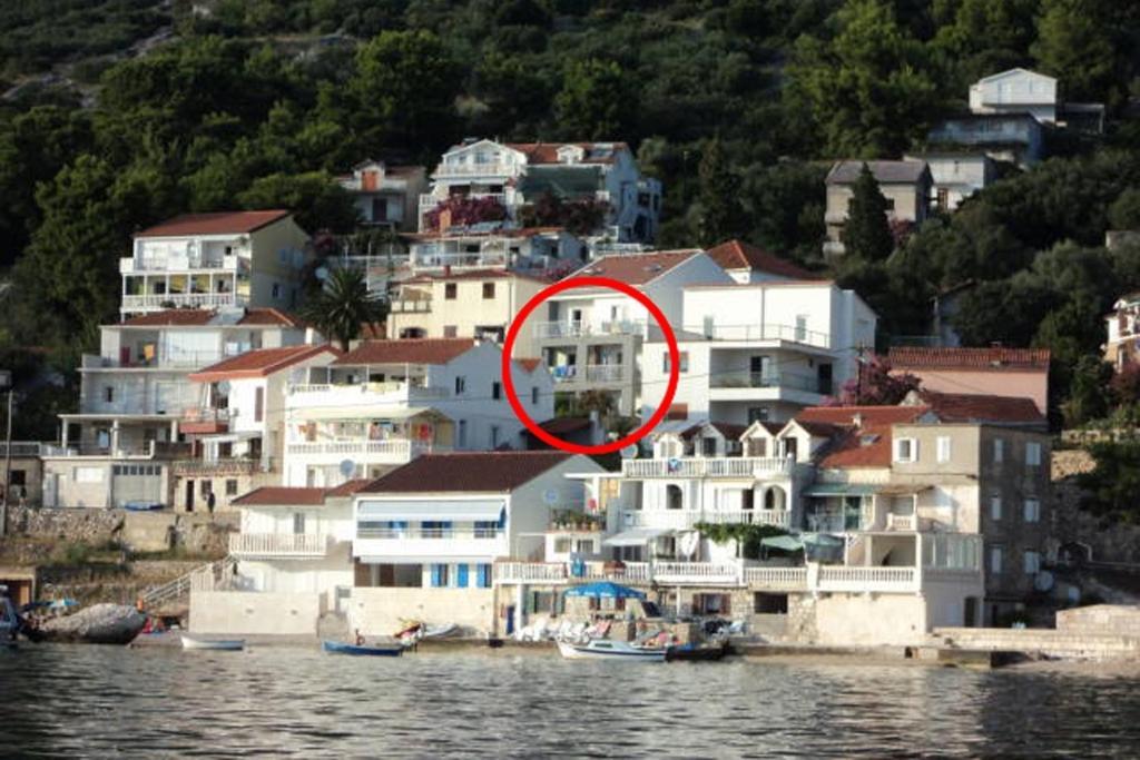 Apartments By The Sea Brist, Makarska - 11078 外观 照片