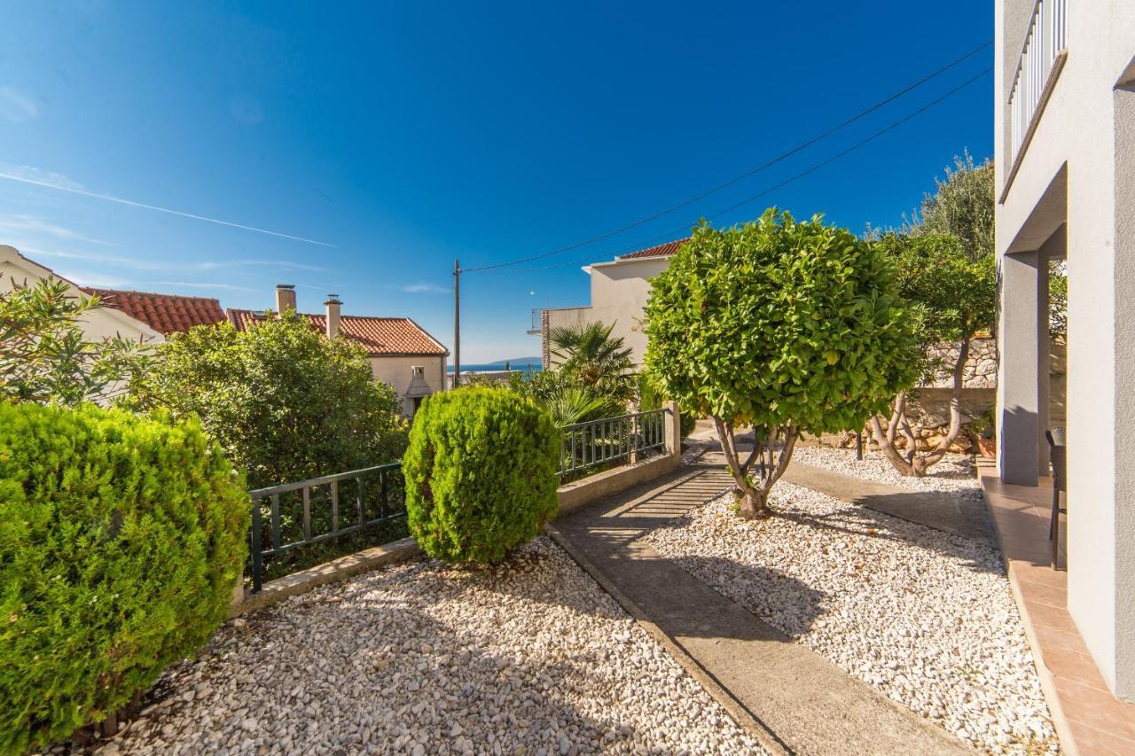 Apartments By The Sea Brist, Makarska - 11078 外观 照片