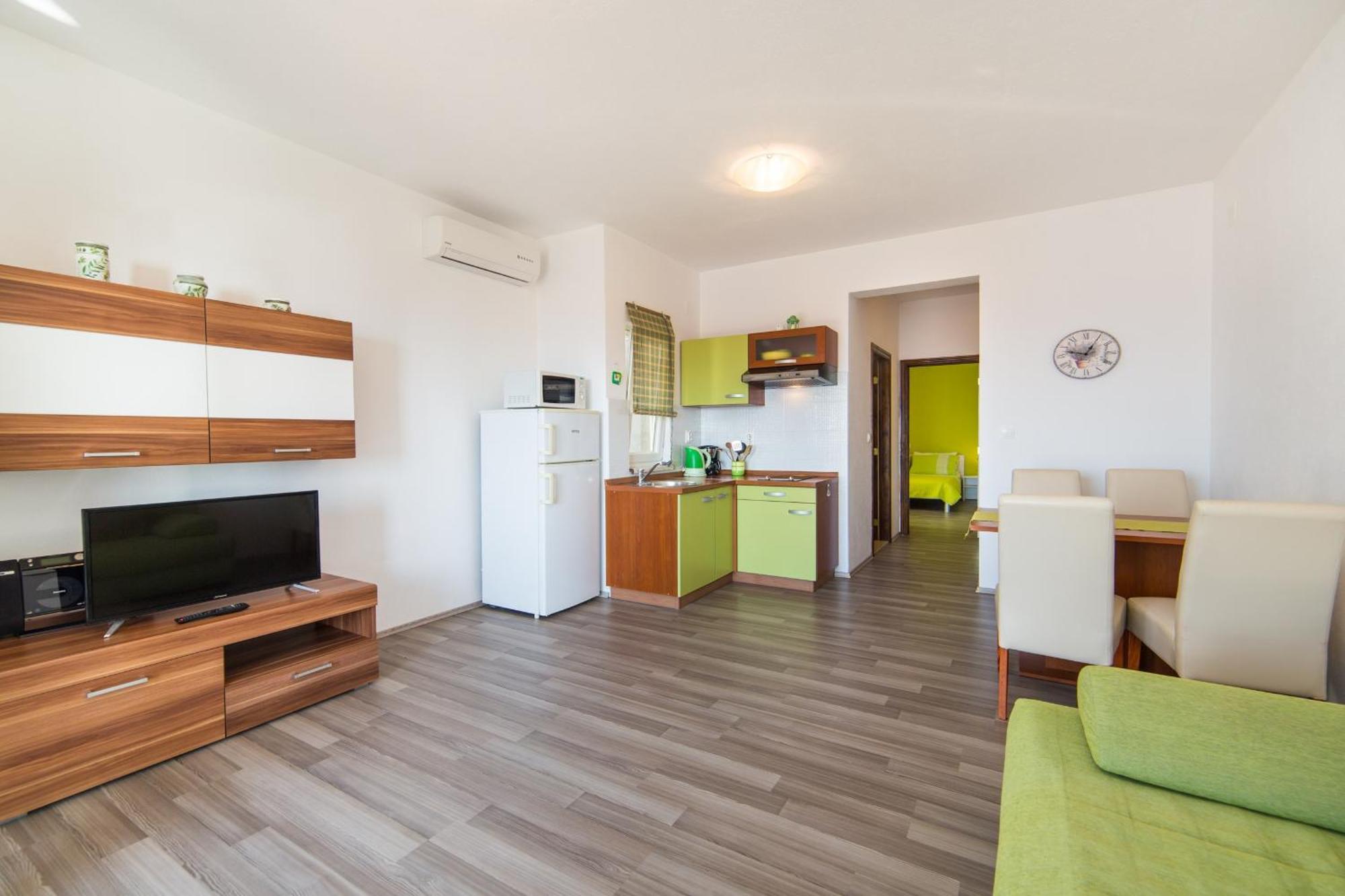 Apartments By The Sea Brist, Makarska - 11078 客房 照片